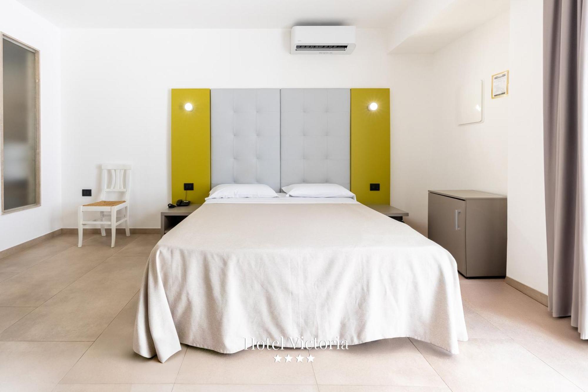 Hotel Victoria Torre Santa Sabina Exteriör bild